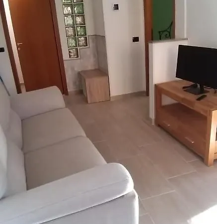 Marianna Casa *