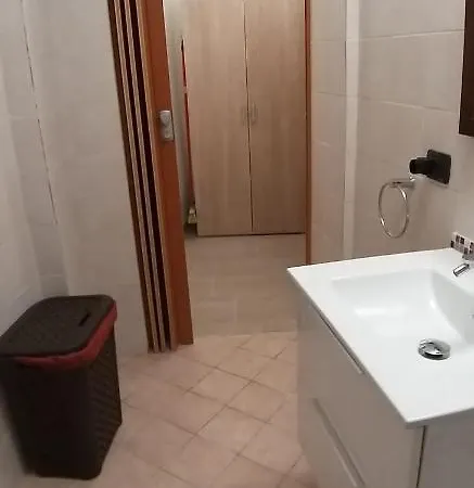 Marianna Casa *